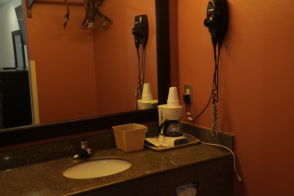 Theroff'S Motel Washington Extérieur photo